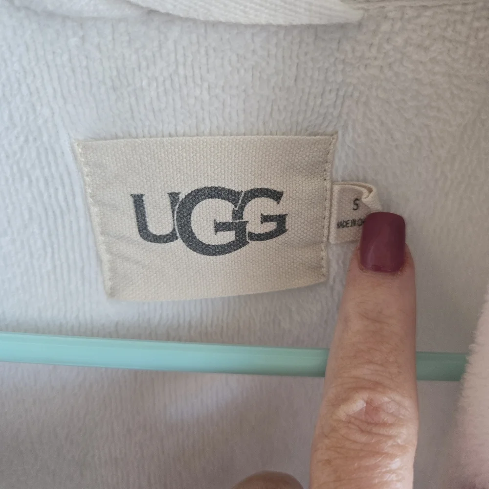 Women's UGG Belted Robe; Size Small - Picture 3 of 6
